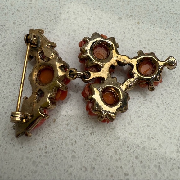 Vintage Dangle Brooch Pin Coral Roses Gold Tone Faux Seed Pearls Celluloid - Picture 6 of 8